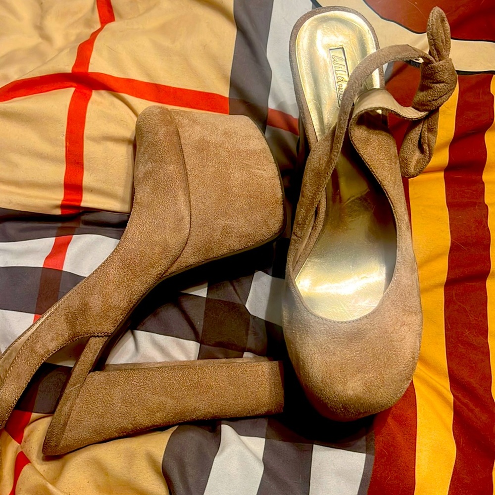 Wild Pair retro platform Heels